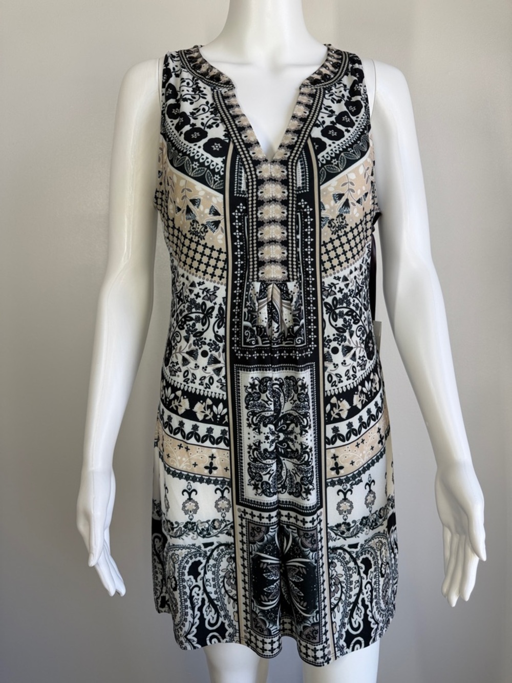 Hale Bob Sleeveless Shift Dress Tile Print Black Ivory NWT Sample - Size M